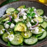 Gurken-Avocado-Salat mit Feta